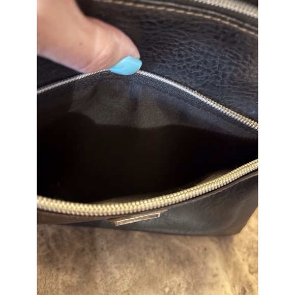 RELIC by Fossil Black Crossbody Bag Shoulder Bag 3 Zippered Compartments - Picture 5 of 8